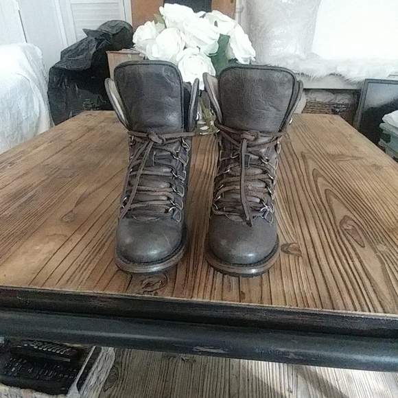 Freebird By Steven Devin Booties 6 